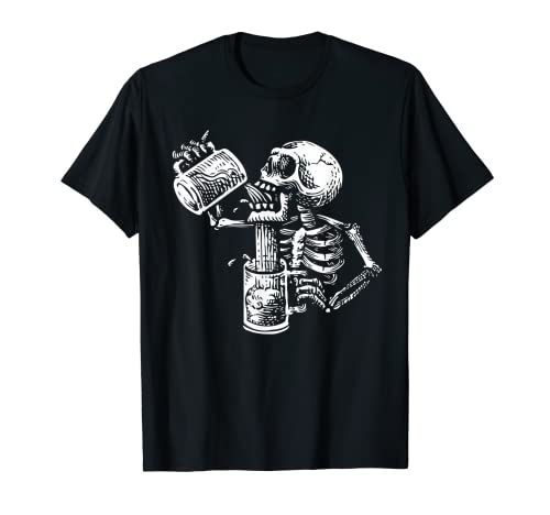 Divertido disfraz de calavera con dibujo de cerveza para Halloween Camiseta